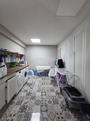 Apartament me qera në Gjykata e Rrethit Gjyqësor, Durrës, 180 m². Foto 8 nga 12