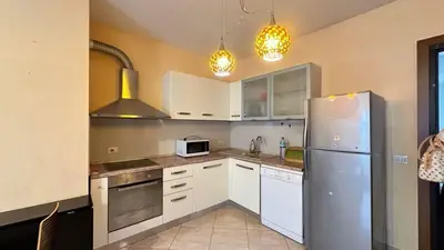 Appartamento 1+1 in affitto a Pazari i Ri, Tirana, 68 m². Foto 2 di 3
