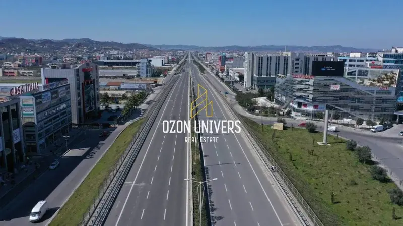 Locale commerciale in vendita a Mëzez, Tirana, 1.206 m²