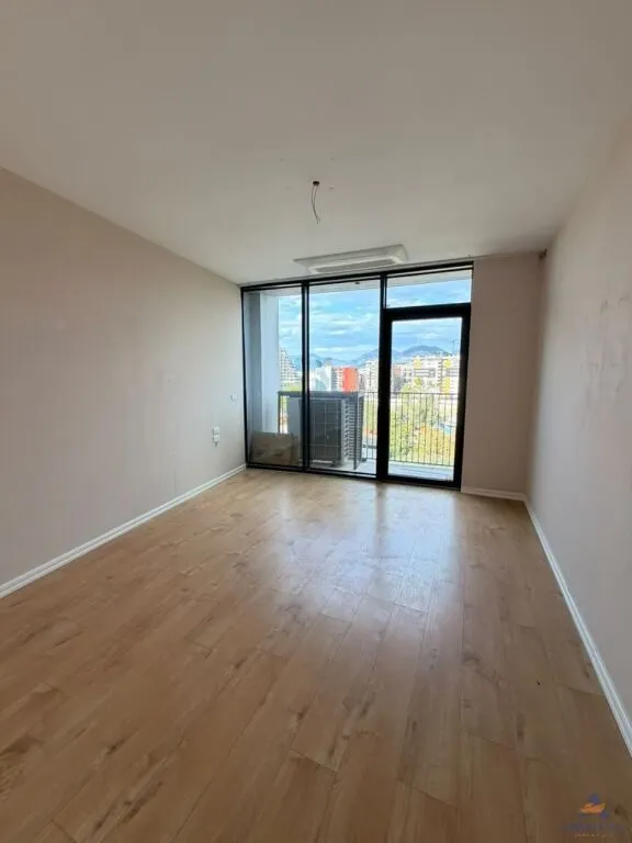 Appartamento 2+1 in affitto a Liqeni, Tirana, 131 m². Foto 1 di 5