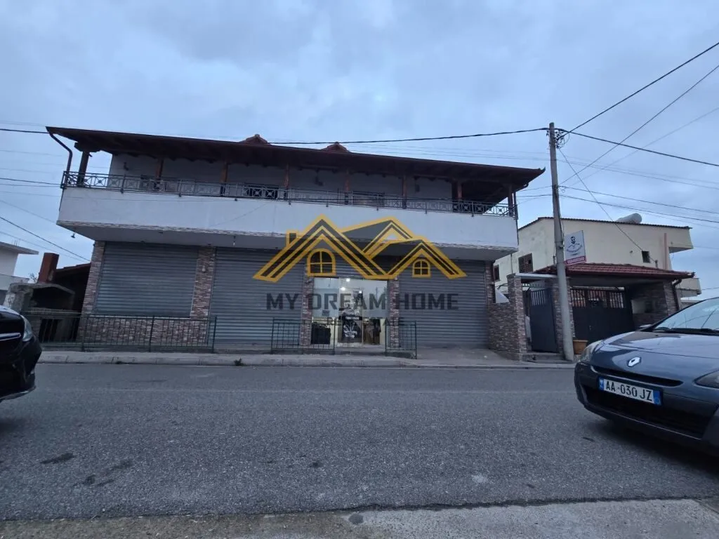 House for sale in Stacioni i Trenit, Durrës, 250 m². Photo 1 of 12