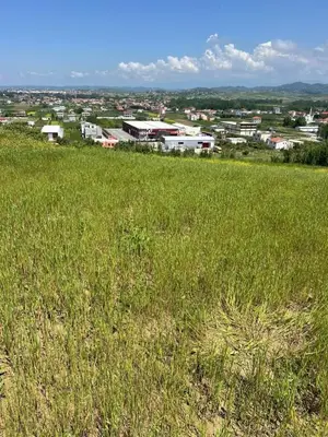 Tokë në shitje në Pjeze, Durrës, 8 000 m². Foto 2 nga 5