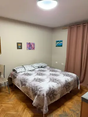 Appartamento 1+1 in affitto a Kombinat, Tirana, 60 m². Foto 2 di 6