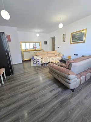 Apartament 2+1 në shitje në Fusha aviacionit, Tiranë, 90 m². Foto 3 nga 9