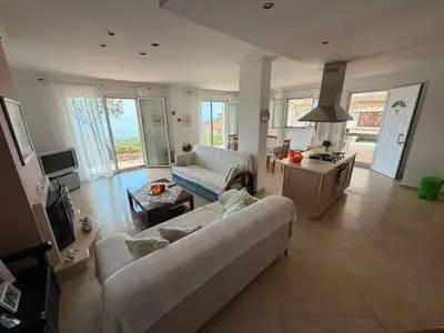 Villa in vendita a Piqeras, Saranda, 240 m². Foto 4 di 12