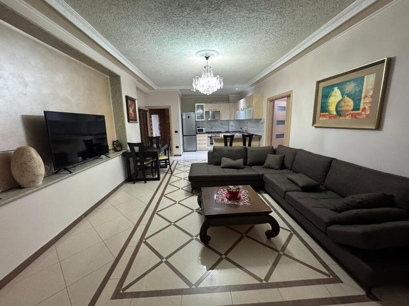 Apartament 2+1 me qera në Qendra e Formimit Profesional ish URT Durres, Durrës, 120 m²