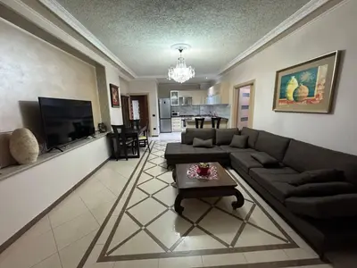 Apartament 2+1 me qera në Qendra e Formimit Profesional ish URT, Durrës, 120 m². Foto 1 nga 9