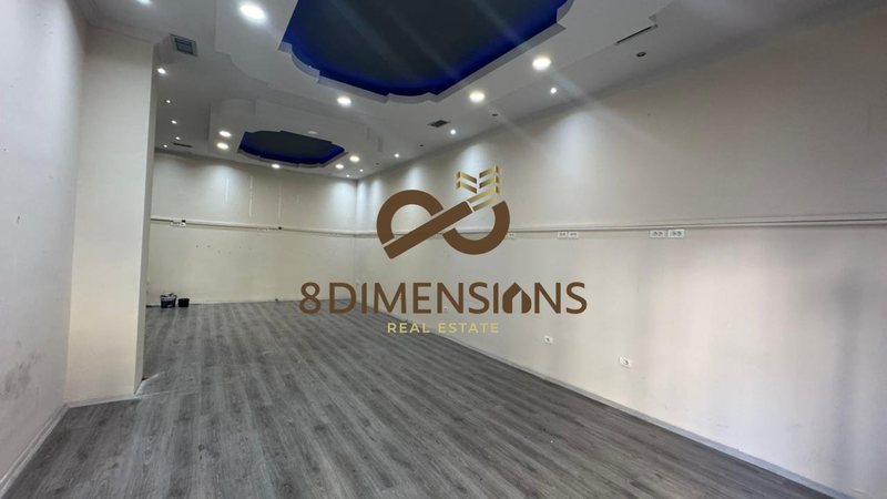 Negozio in vendita a 21 Dhjetori, Tirana, 70 m²