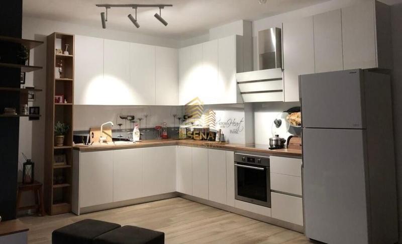 Apartament 2+1 në shitje në Rruga Studenti, Tiranë, 100 m². Foto 2 nga 7