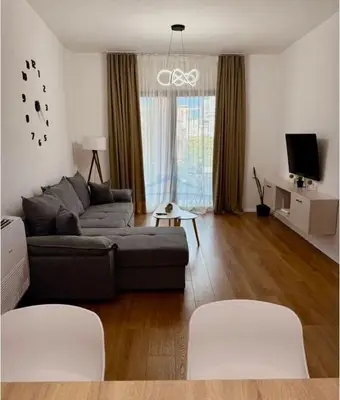 Appartamento 1+1 in affitto a Rruga e Kavajës, Tirana, 81 m². Foto 3 di 8