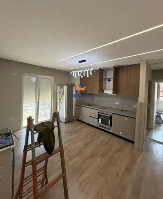 Appartamento 1+1 in affitto a Selitë, Tirana, 50 m². Foto 1 di 4
