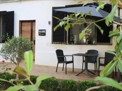 Studio for sale in Rruga Muhamet Gjollesha, Tirana, 88 m². Photo 5 of 6