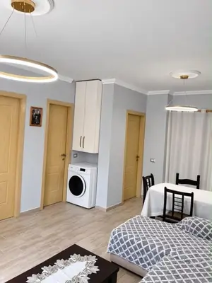 Apartament 2+1 me qera në Sheshi Skënderbej, Tiranë, 80 m². Foto 9 nga 12