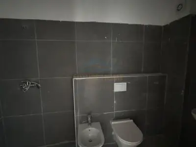 Apartament 2+1 në shitje në Xhamlliku, Tiranë, 100 m². Foto 4 nga 4