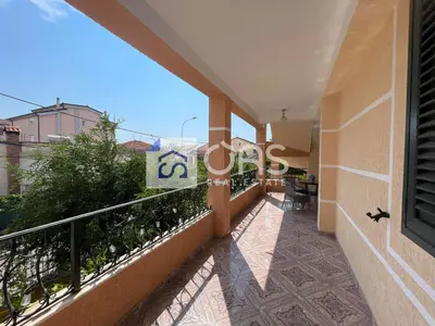 Apartament 2+1 me qera në Tregu Elektrik, Tiranë, 140 m². Foto 5 nga 9