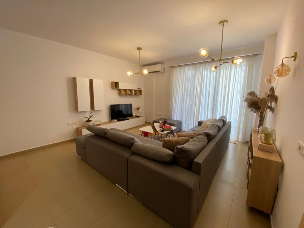 Apartment 2+1 for rent in Yzberisht, Tirana, 80 m². Photo 2 of 3