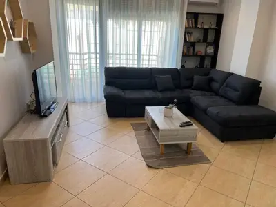Appartamento 2+1 in affitto a Rruga Milto Tutulani, Tirana, 125 m². Foto 2 di 11