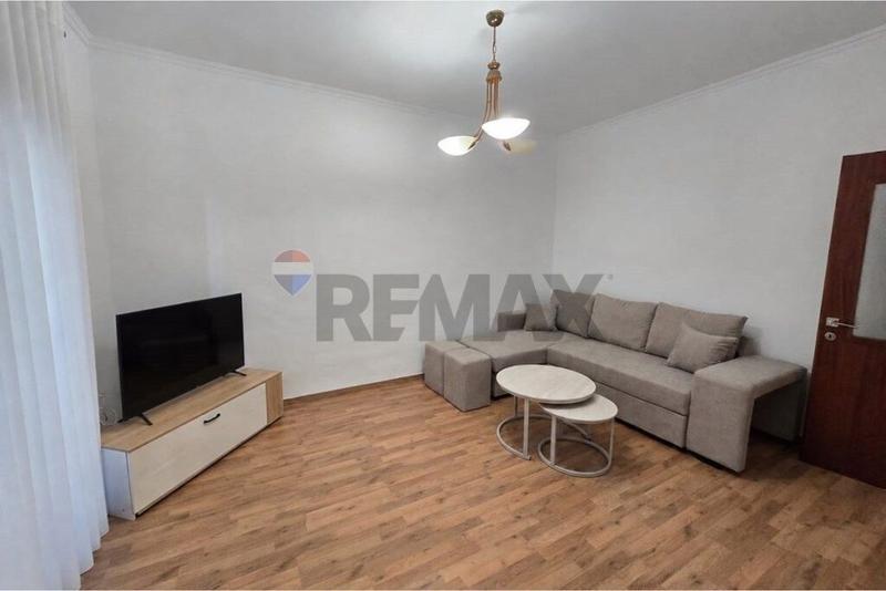Apartment 1+1 for sale in Stacioni "Shkolla e Bashkuar", Tirana, 65 m²