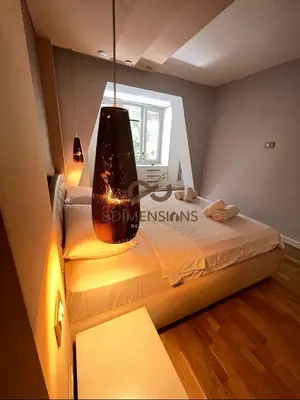 Apartament 2+1 me qera në Sheshi Skënderbej, Tiranë, 96 m². Foto 8 nga 12