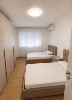 Apartament 2+1 me qera në Rruga Luigj Gurakuqi, Tiranë, 100 m². Foto 3 nga 9