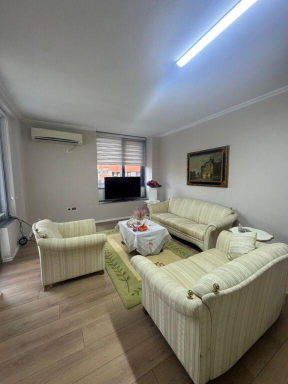 Apartament 2+1 me qera në Toptani, Tiranë, 100 m²