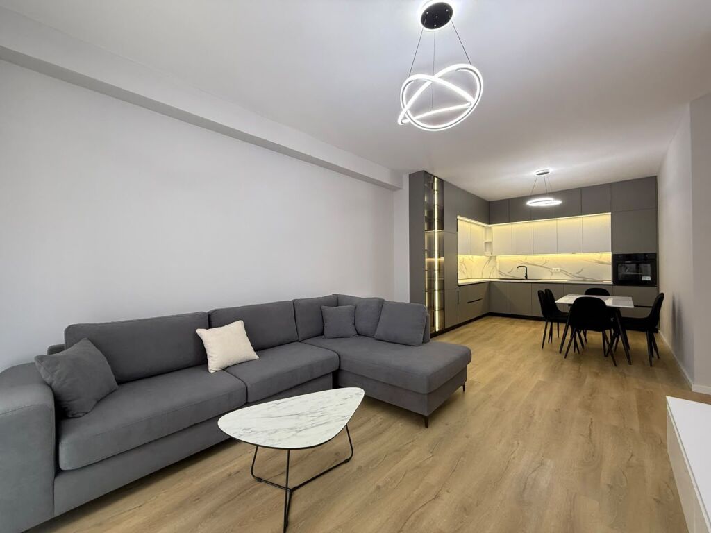 Appartamento 2+1 in affitto a Laprakë, Tirana, 130 m²