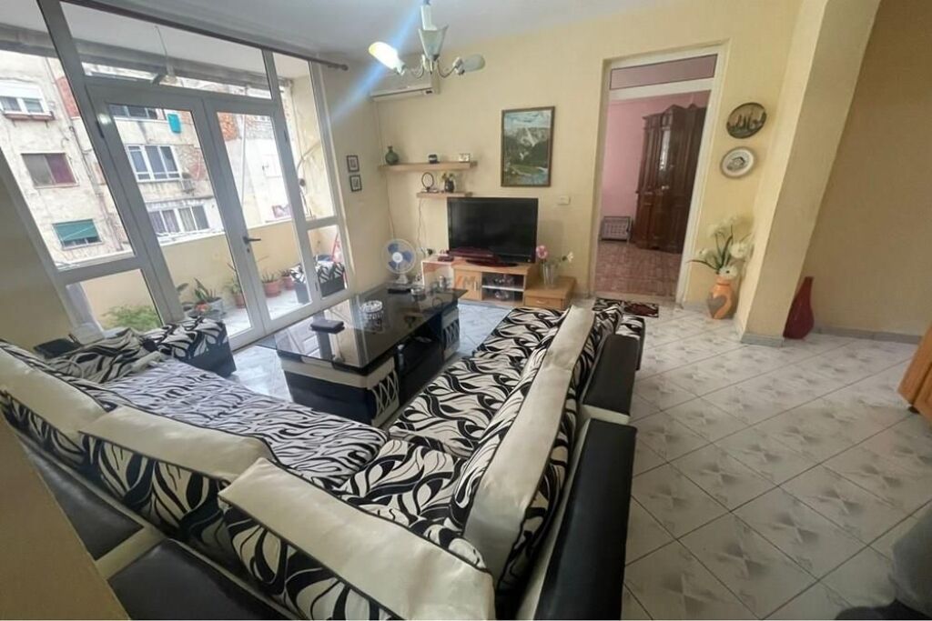 Appartamento in vendita a Rruga Irfan Tomini, Tirana, 128 m²