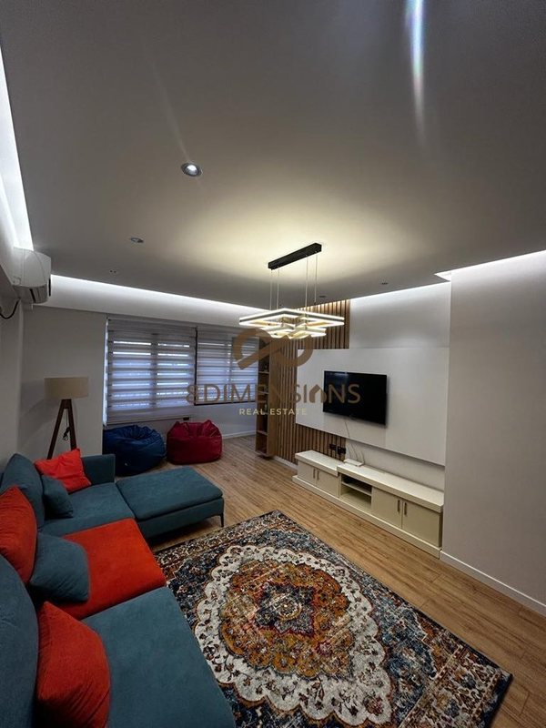 Appartamento 2+1 in affitto a 21 Dhjetori, Tirana, 120 m²