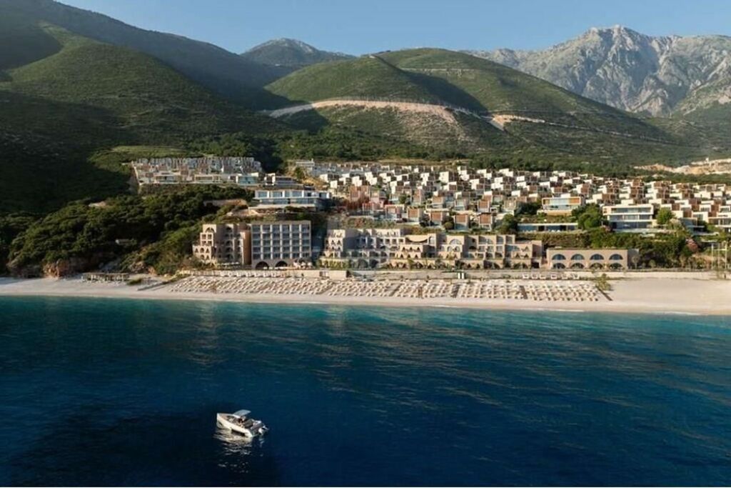 Appartamento in vendita a Palase, Valona, 135 m². Foto 1 di 3