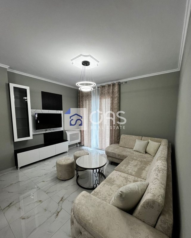 Appartamento 1+1 in affitto a Astir, Tirana, 70 m²