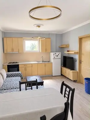 Apartament 2+1 me qera në Sheshi Skënderbej, Tiranë, 80 m². Foto 7 nga 12