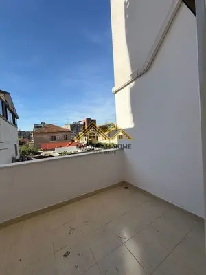 Apartament 1+1 në shitje në Lagjia Nr 6, Durrës, 73 m². Foto 2 nga 9
