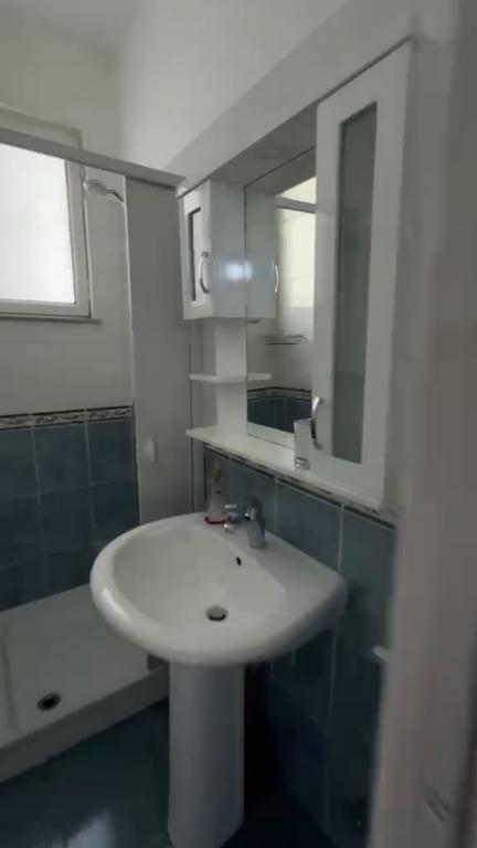 Apartament 1+1 me qera në Stacioni i Trenit Durrës, Durrës, 60 m². Foto 5 nga 5