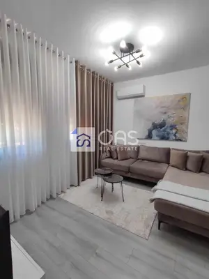 Appartamento 1+1 in affitto a Yzberisht, Tirana, 58 m². Foto 1 di 12