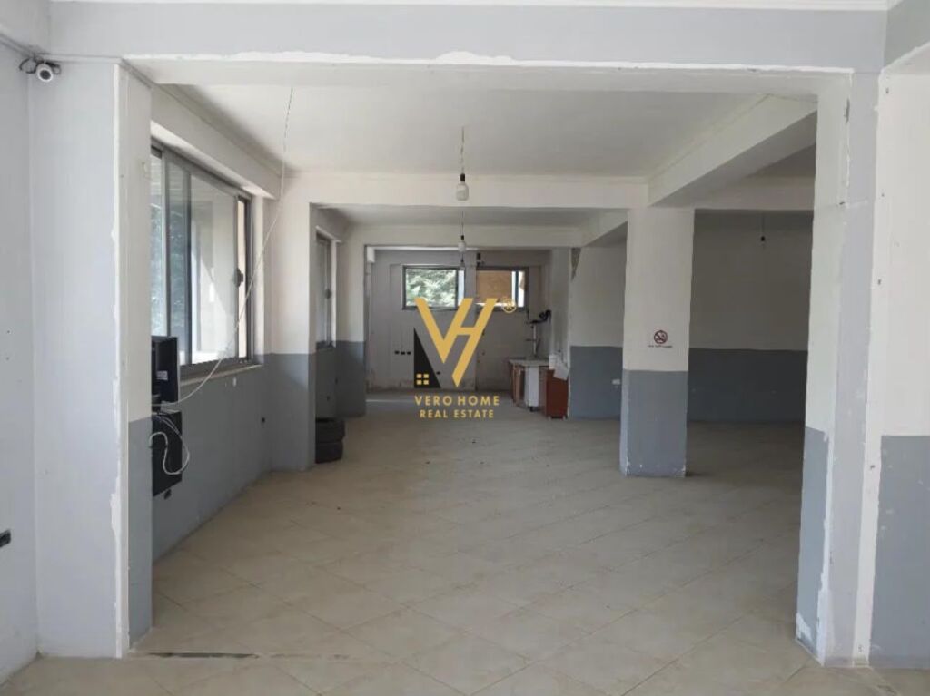 Magazinë me qera në Ali Demi, Tiranë, 140 m². Foto 2 nga 2