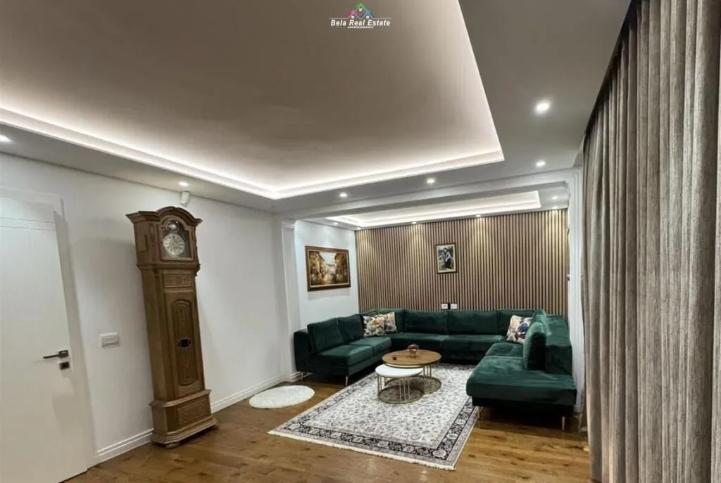 Villa in affitto a Laknas, Kamza, 300 m². Foto 1 di 9