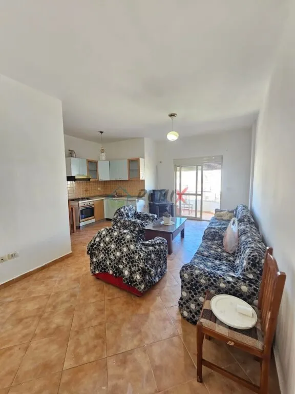 Appartamento 2+1 in affitto a Drejtoria e Policise, Durazzo, 113 m². Foto 1 di 12