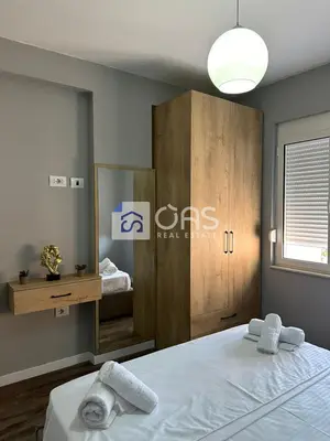 Apartament 1+1 me qera në Pazari i Ri, Tiranë, 65 m². Foto 4 nga 7