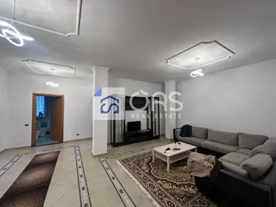 Apartament 3+1 me qera në Kinostudio, Tiranë, 140 m². Foto 1 nga 8