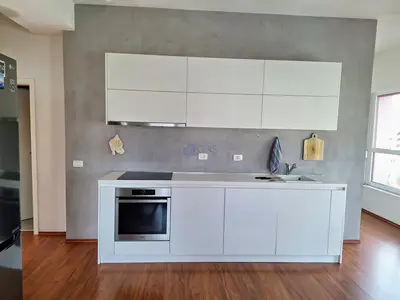 Apartament 2+1 me qera në Ali Demi, Tiranë, 85 m². Foto 2 nga 9