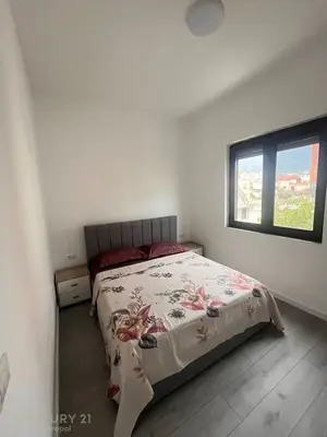 Apartament 1+1 me qera në Brryli, Tiranë, 50 m². Foto 4 nga 9
