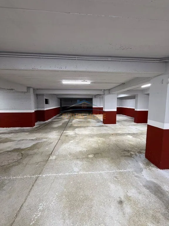 Magazinë me qera në Rruga Reshit Petrela, Tiranë, 400 m². Foto 1 nga 5