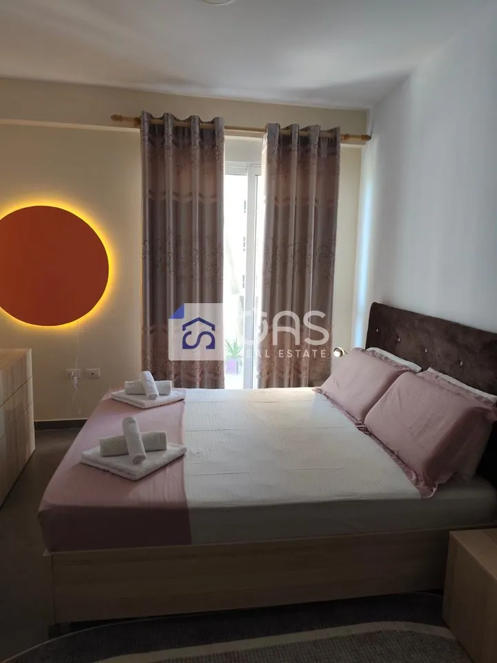 Apartament 1+1 me qera në 21 Dhjetori, Tiranë, 70 m². Foto 1 nga 5