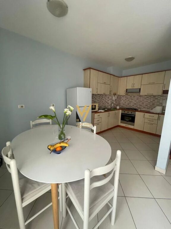 Apartament 2+1 në shitje në Rruga e Barrikadave, Tiranë, 118 m². Foto 2 nga 3