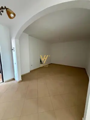 Apartament 2+1 në shitje në Kristal Center, Tiranë, 100 m². Foto 3 nga 4
