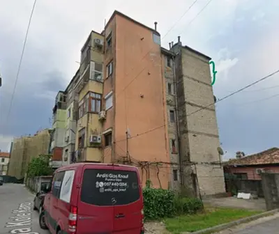 Apartment 2+1 for rent in Rruga Kole Kamzi, Shkodër, 66 m². Photo 1 of 12