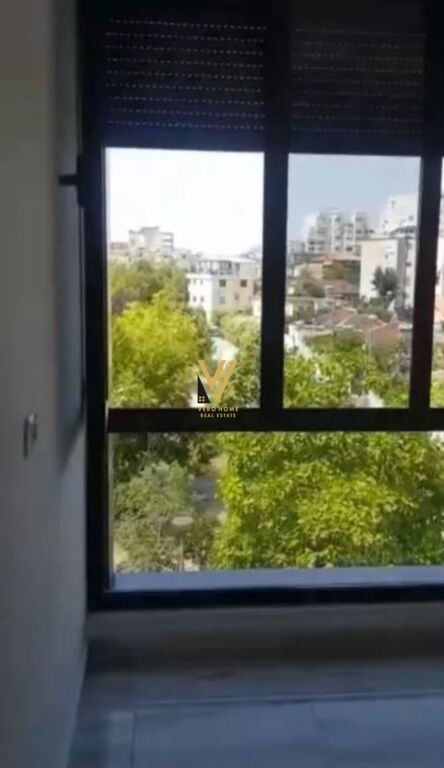 Zyrë me qera në Ali Demi, Tiranë, 60 m². Foto 3 nga 3