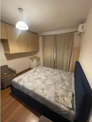 Apartament 1+1 me qera në Ish Ekspozita, Tiranë, 50 m². Foto 3 nga 7
