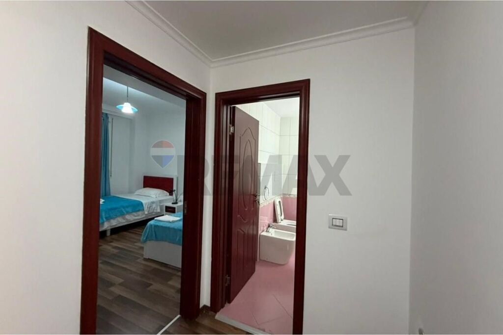 Appartamento in vendita a Farkë, Tirana, 81 m². Foto 2 di 3