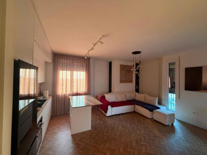 Appartamento 2+1 in affitto a Rrethrrotullimi i Shkozës, Tirana, 100 m²
